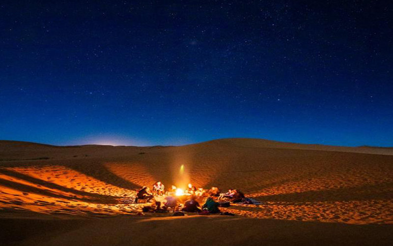 1 noche de caminata en Merzouga